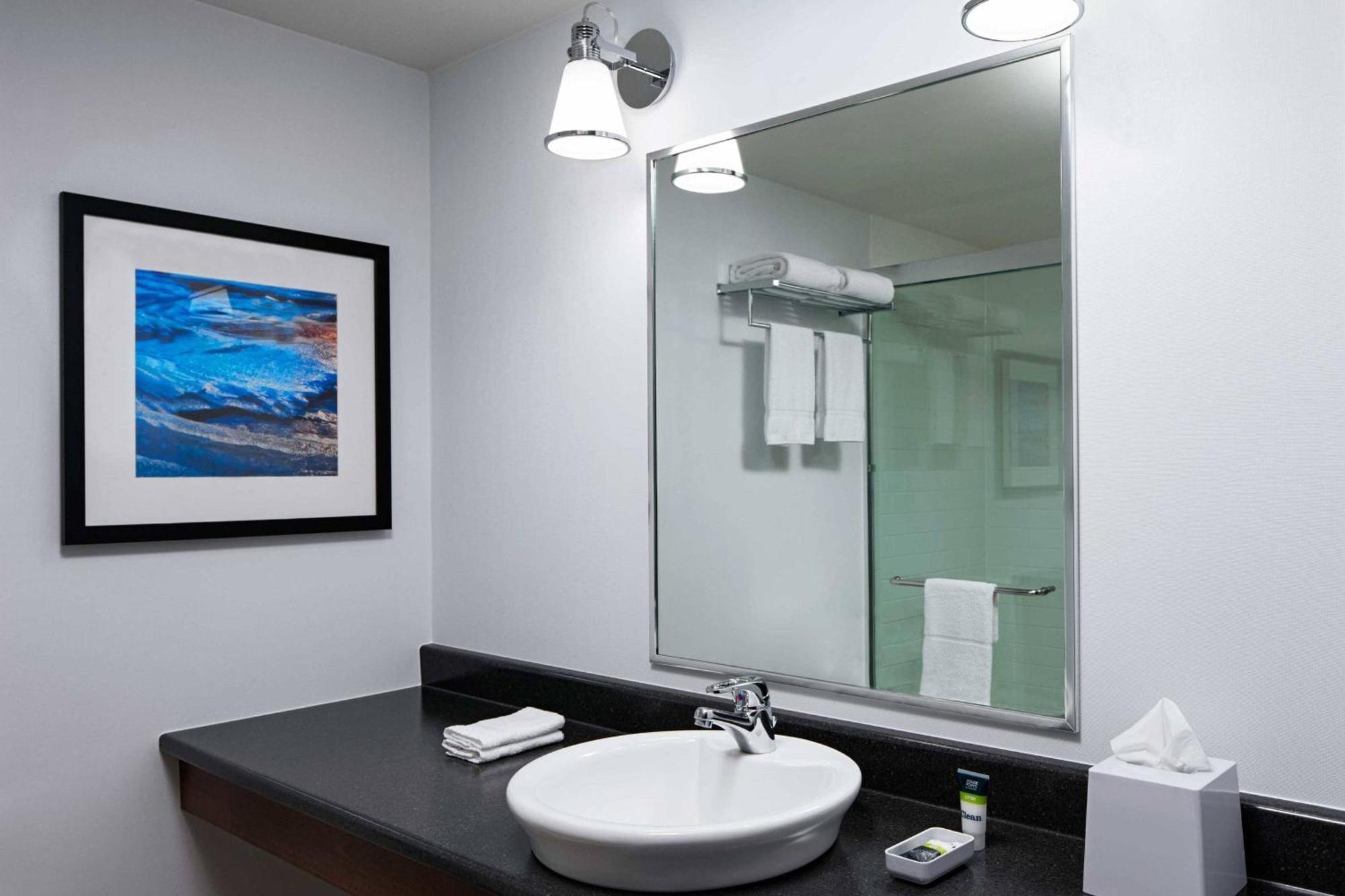 Four Points By Sheraton Edmundston Hotel & Conference Center المظهر الخارجي الصورة